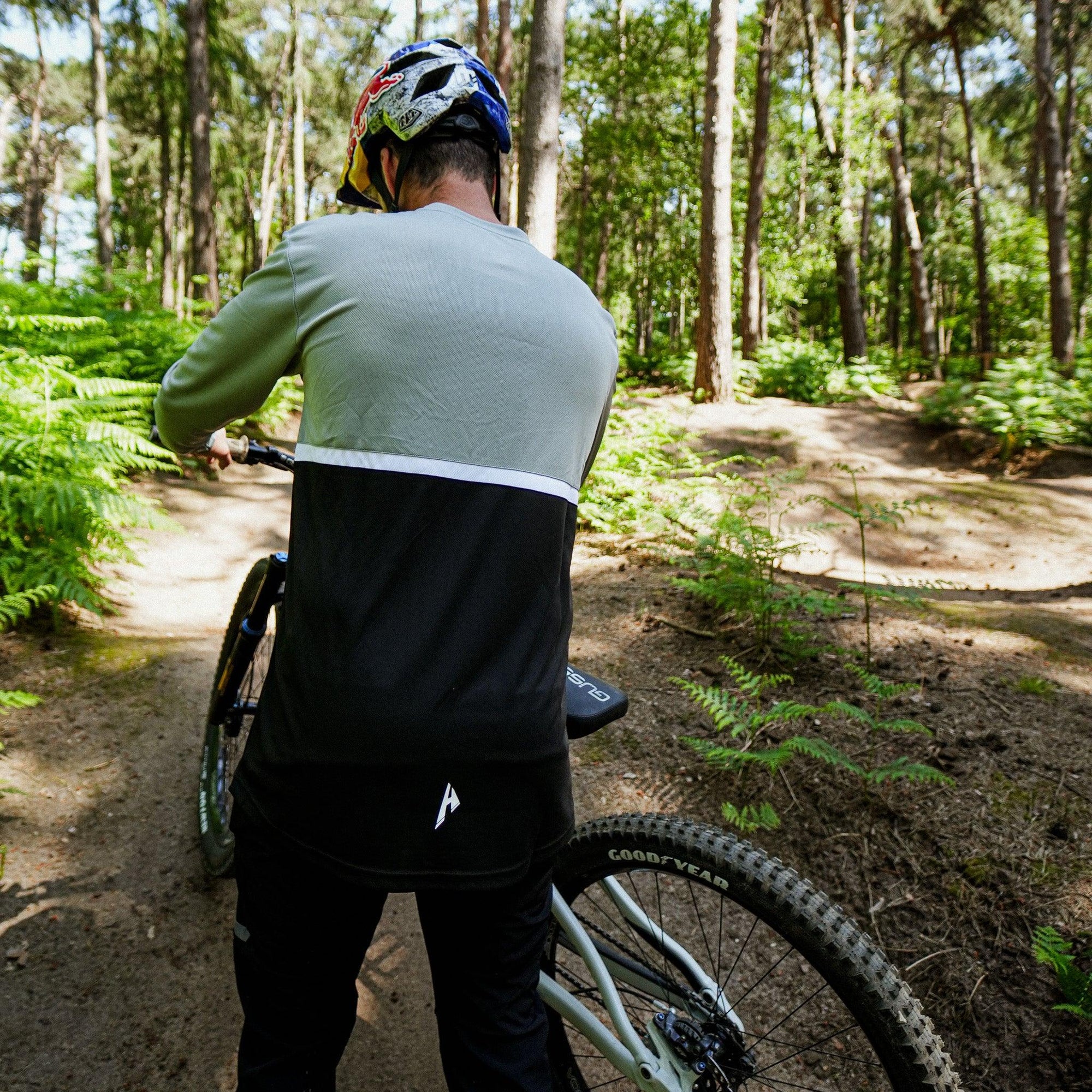 Cadence Long Sleeve Jersey | Grey & Black - HELFARE